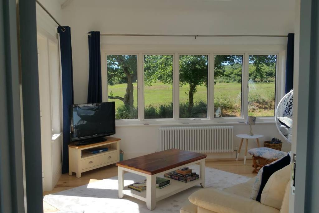 Bed and Breakfast Horsna Parc Retreat Saint Tudy Екстер'єр фото